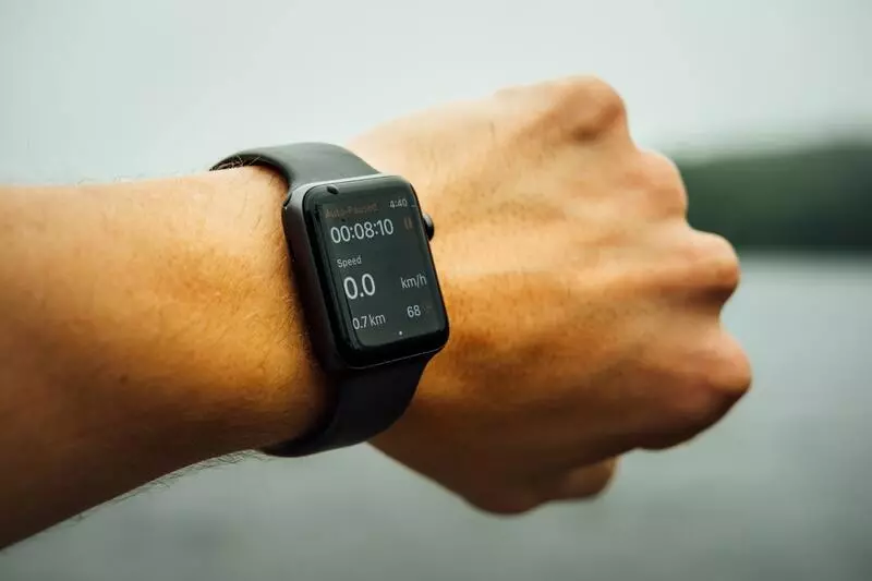 How long will 2025 a smartwatch last