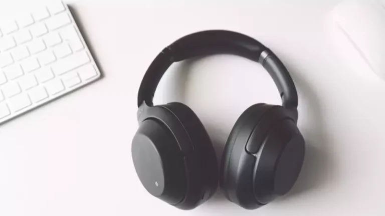 Should You Wear Bluetooth Headphones for Zoom Meetings?