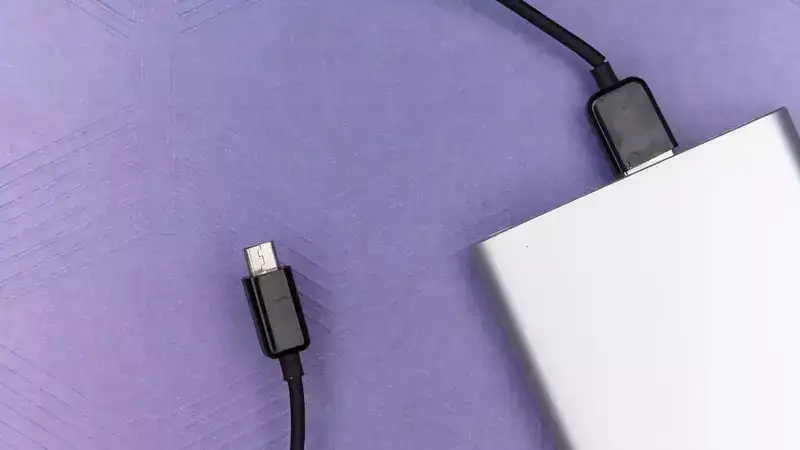 Charging Your Earbuds Using a Power Bank